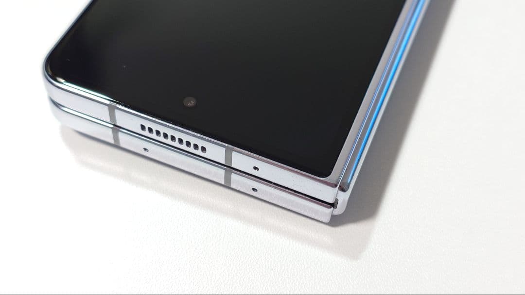A*a様 Samsung Galaxy Z Fold5 本体 ケース付き