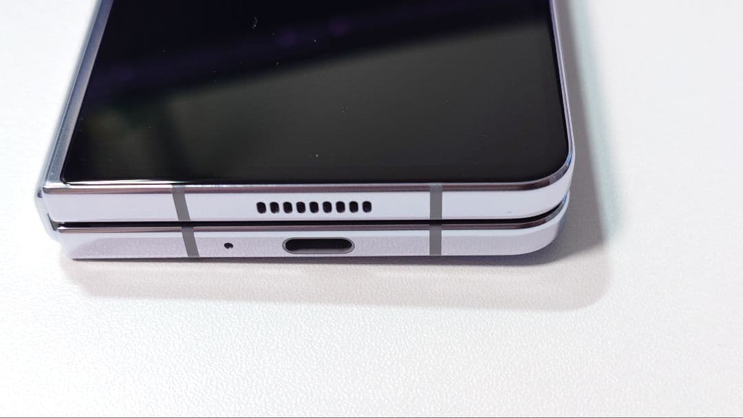 A*a様 Samsung Galaxy Z Fold5 本体 ケース付き