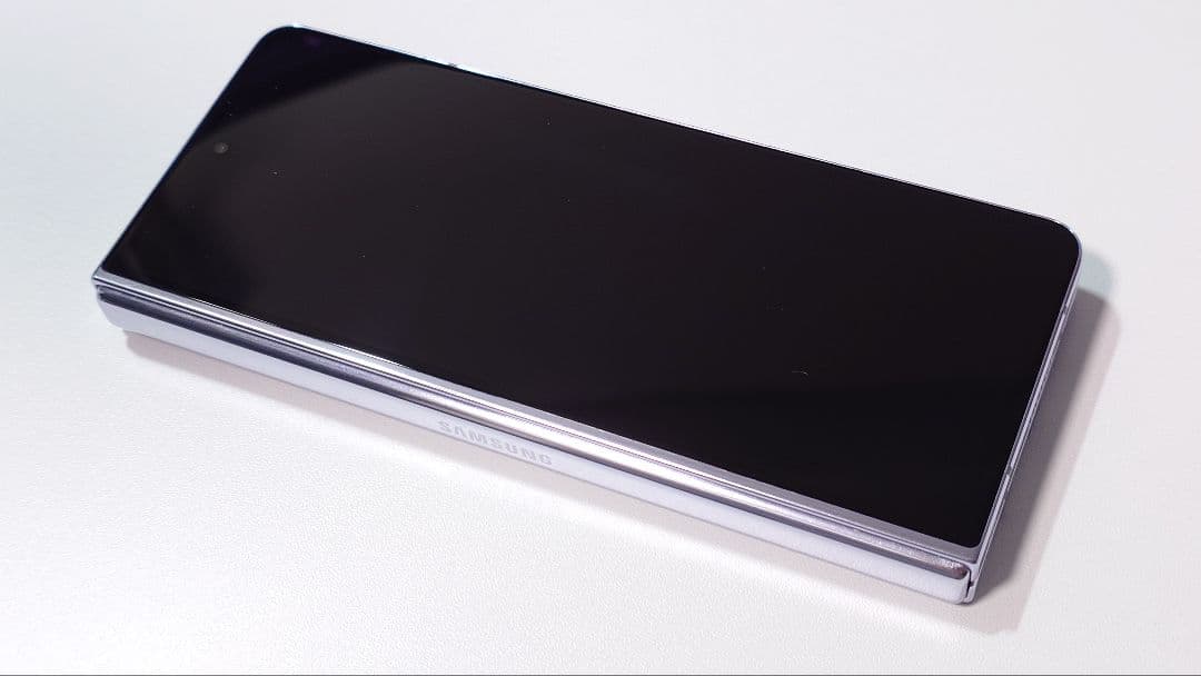 A*a様 Samsung Galaxy Z Fold5 本体 ケース付き