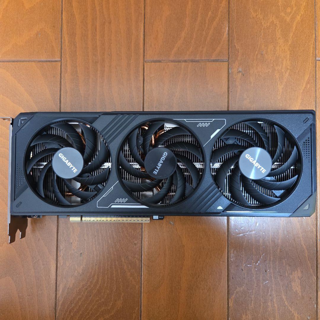 グラフィックボード・グラボ・ビデオカード GIGABYTE RTX5070 WINDFORCE OC SFF 12G