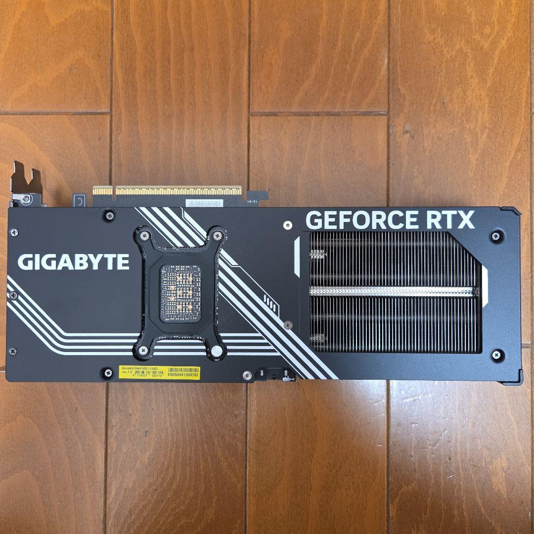 グラフィックボード・グラボ・ビデオカード GIGABYTE RTX5070 WINDFORCE OC SFF 12G