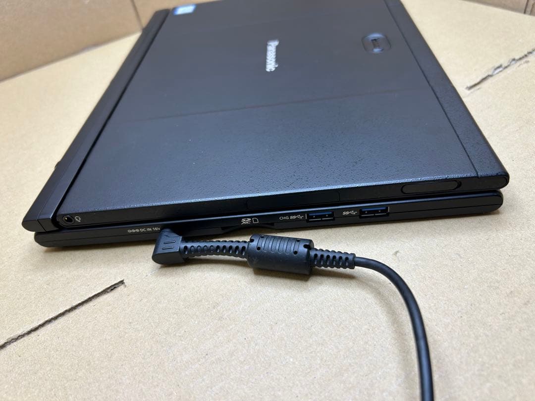 パナソニック 2in1モデル Let's note CF-XZ