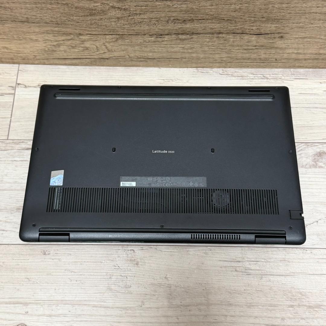 大画面＆高性能！ Latitude 3520 第11世代Core i5 16GB
