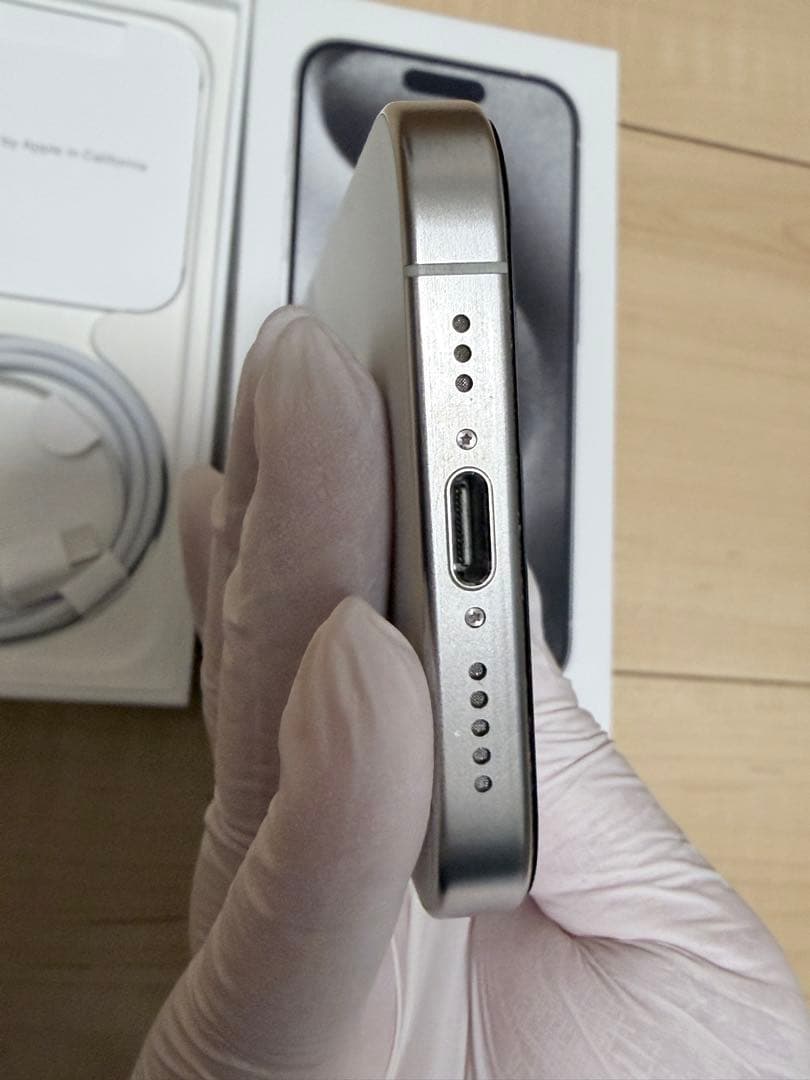 iPhone 15 Pro 256GB 本体　付属品未使用