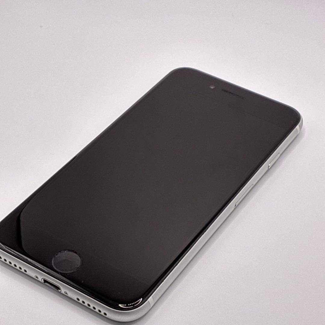 1-9【バッテリー77%】SIMフリー iPhone SE2 64GB ホワイト