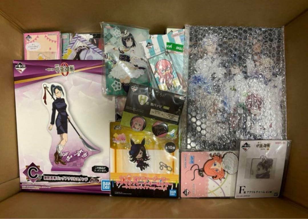 アニメ キャラクターグッズ 大量 缶バッジ アクリルスタンド まとめ売り