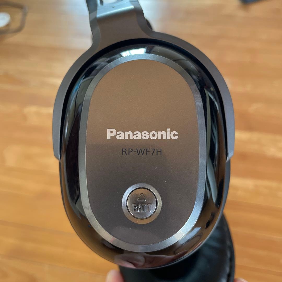 パナソニック　デジタルワイヤレスサラウンドヘッドホン　RP-WF7