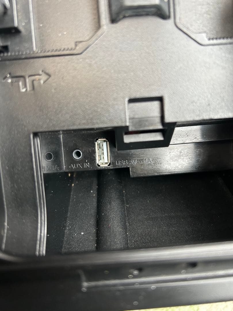 日立工機 HITACHI コードレスラジオ　UR18DSAL 現場ラジオ