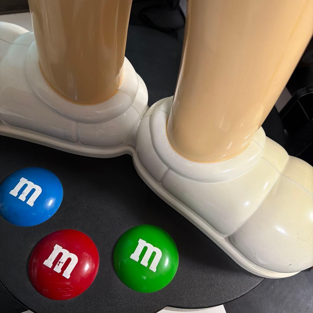 エムアンドエムズ　m&m's 販促ディスプレイ
