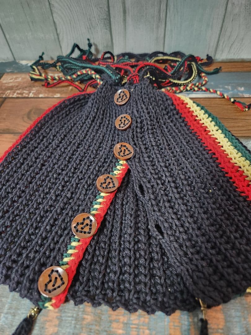 らいちゅうページ　ラスタカラーボンネット