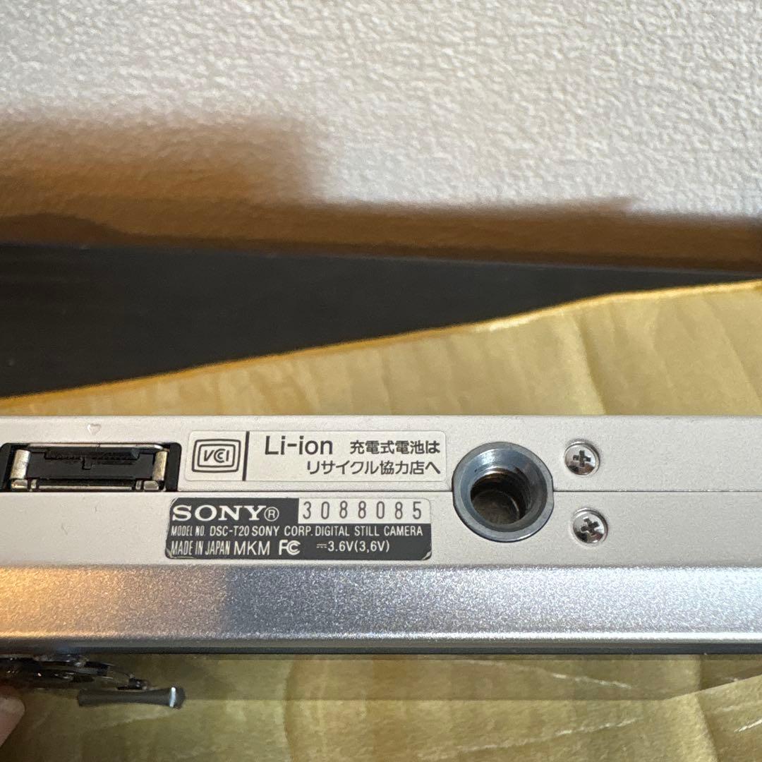 SONY Cyber-shot DSC-T20 シルバー