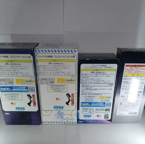 エヴァンゲリオン 渚カヲル フィギュア　一番くじ　プレミアム