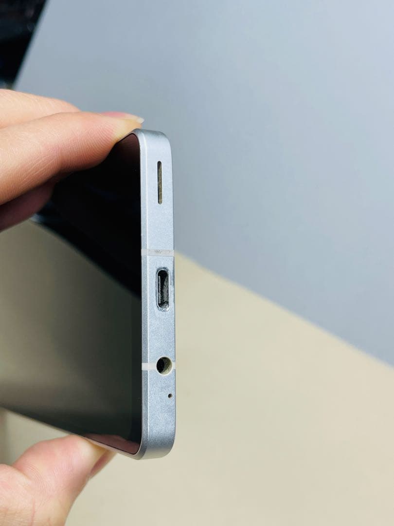 AQUOS sense7 plus A208SH 56163 simフリー