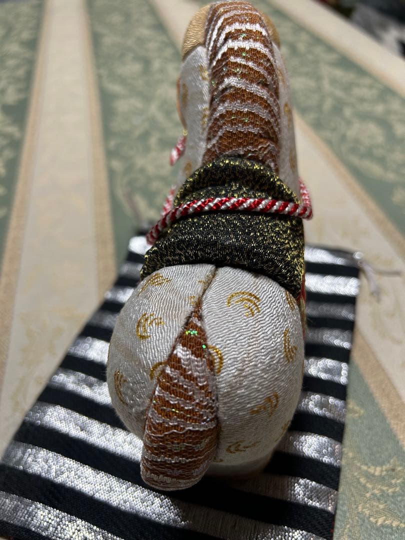 木目込み人形　勇壮牛