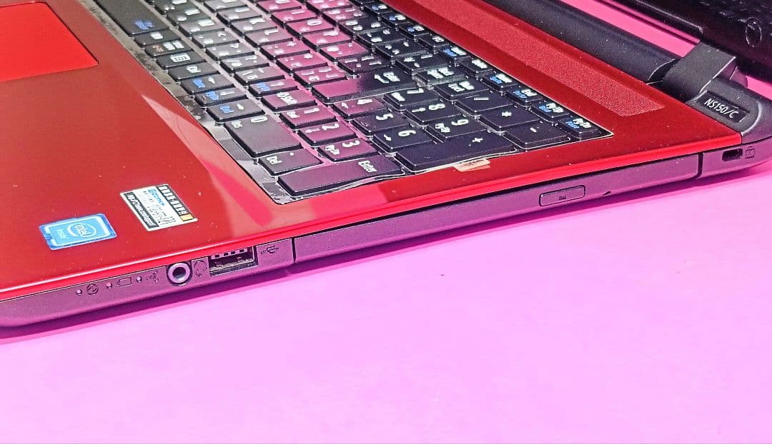 【お買い得】超大容量1TB✨カメラ付き赤ノートパソコン✨設定済✨データの整理に