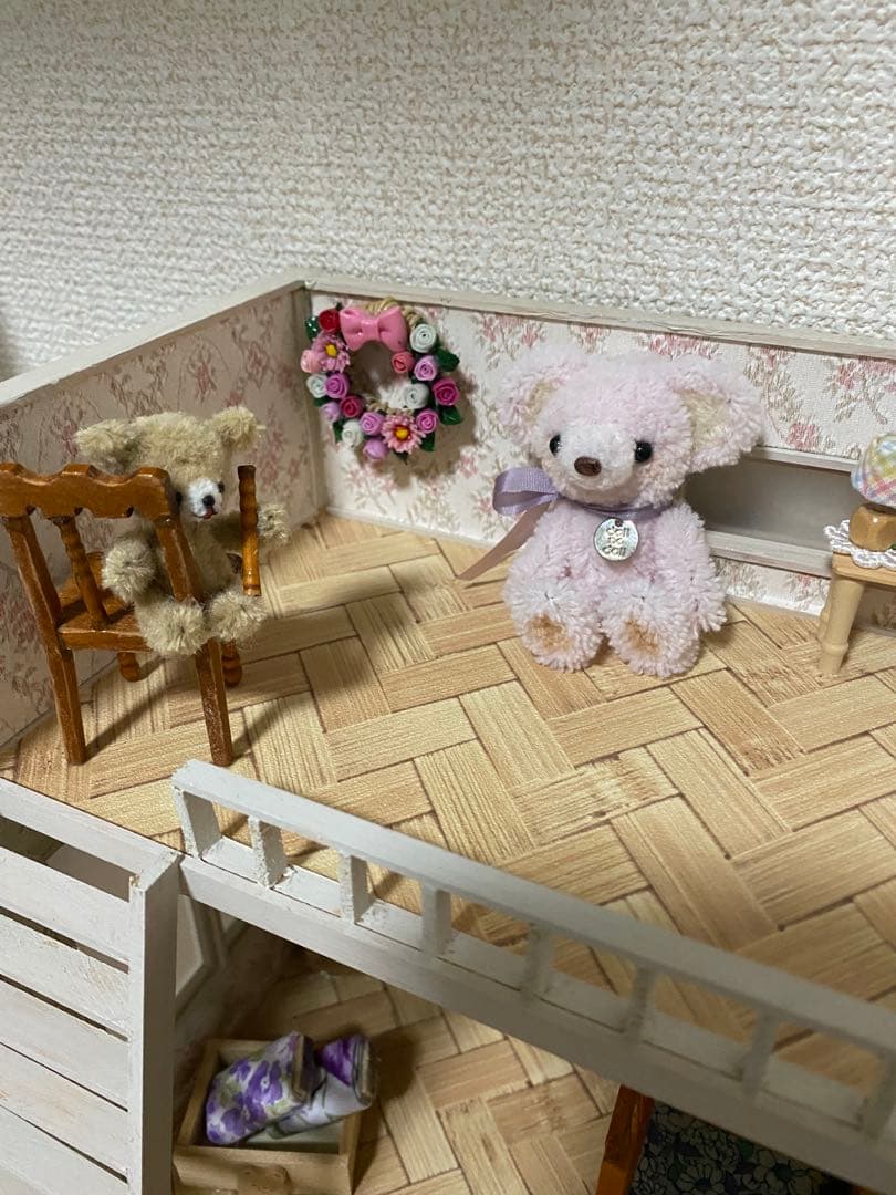 handmade木製ドールハウス テディベア付き