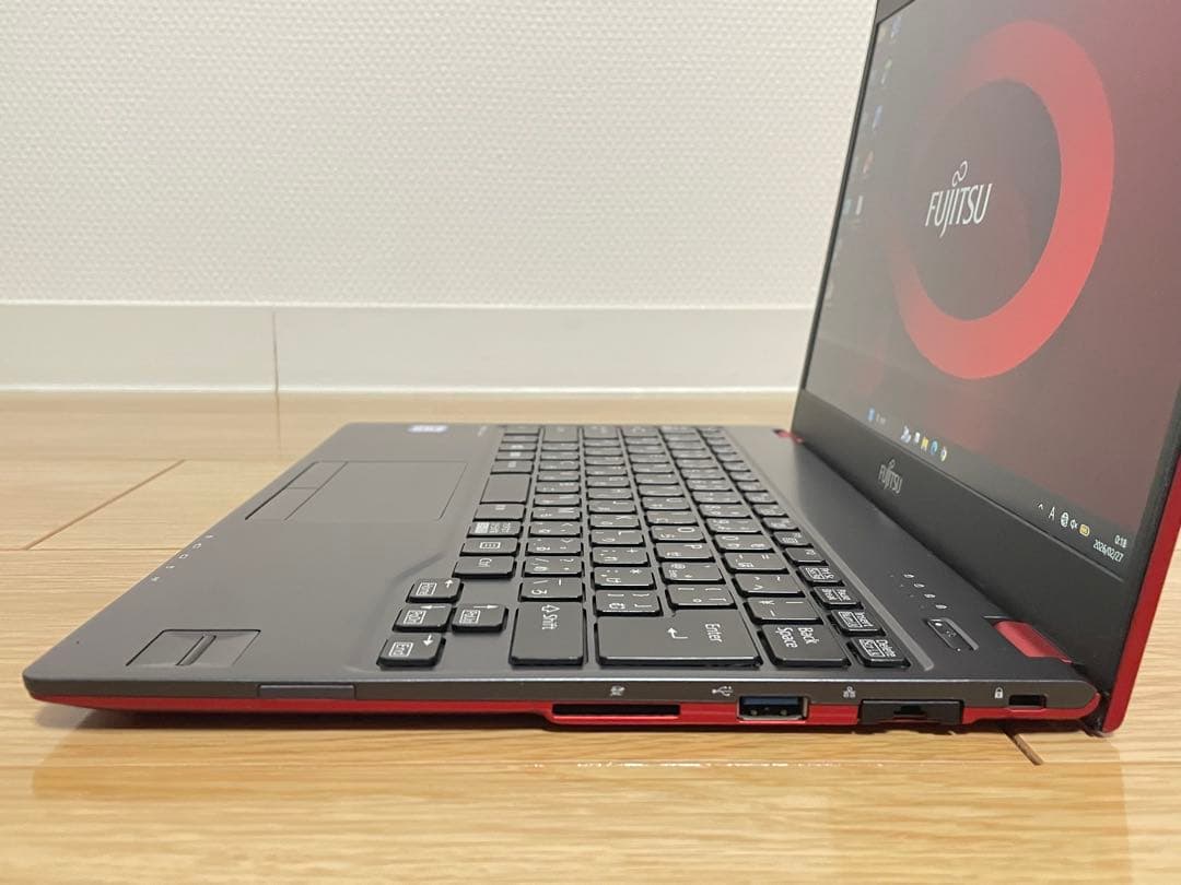 富士通 LIFEBOOK FHD Core i5-7300U SSD256GB