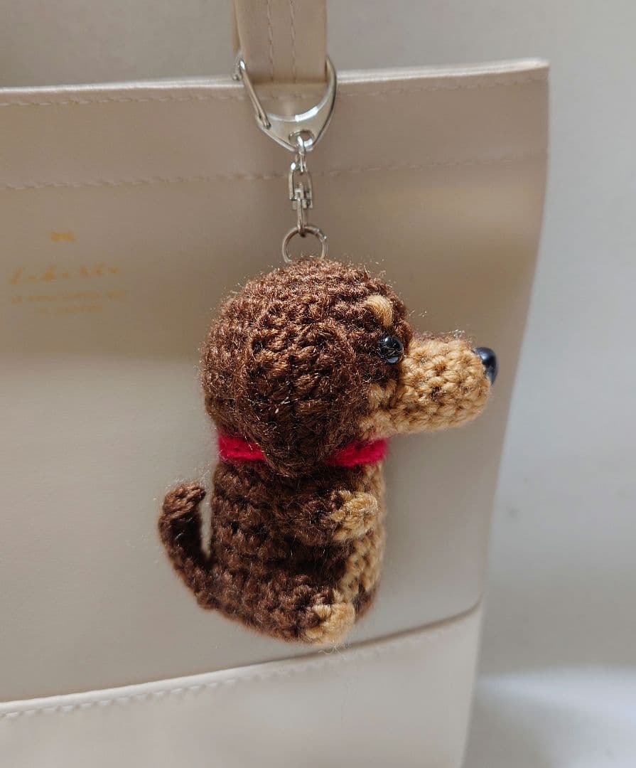 ミニチュアダックス（茶×キャメル）キーホルダー(大)