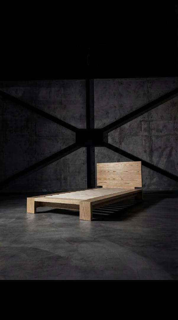 家具蔵　MODERNO (モデルノ) 無垢材ベッド