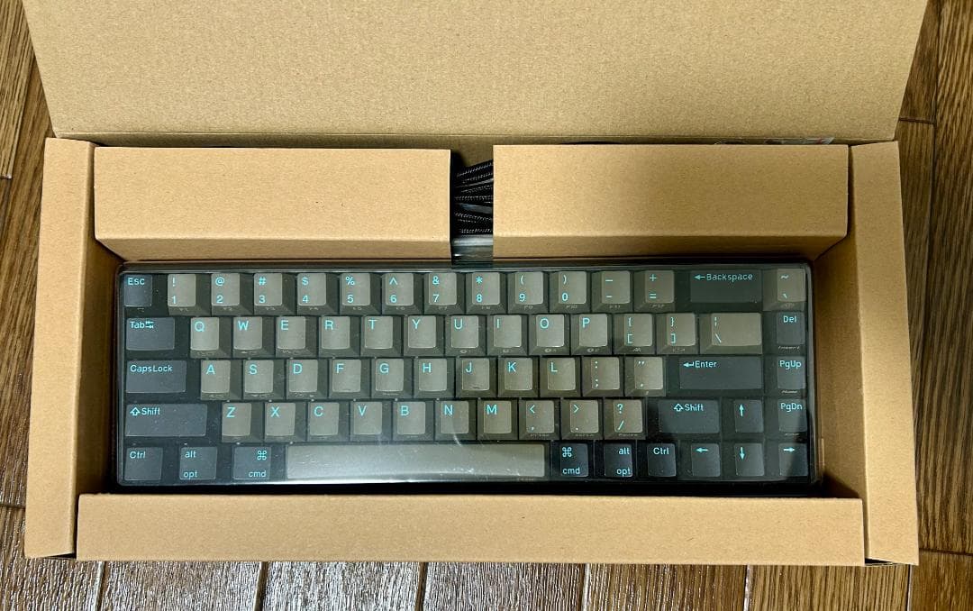 NiZ Atom 68（静電容量無接点方式キーボード）ブラック