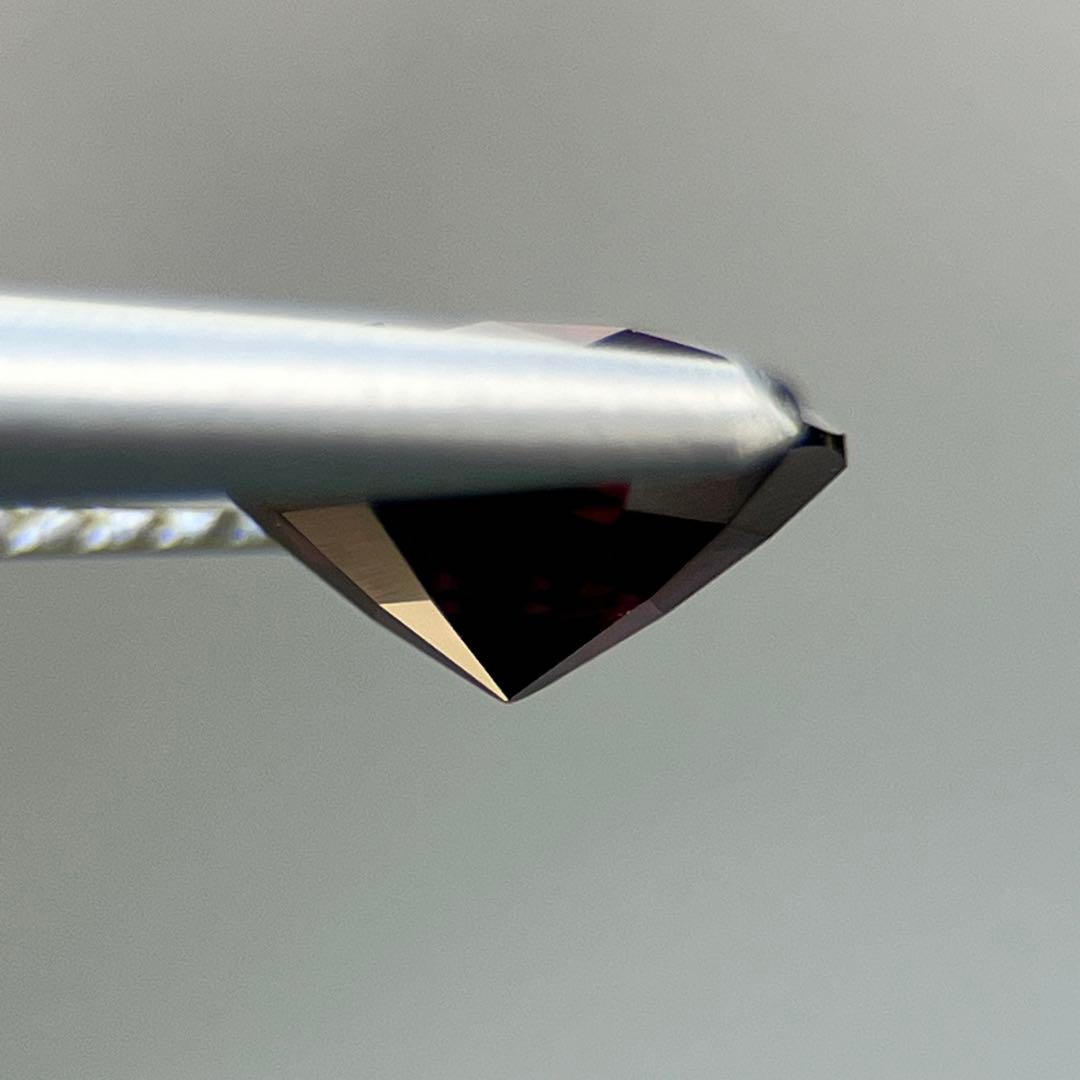 スリランカ産非加熱天然レッドスピネルルース