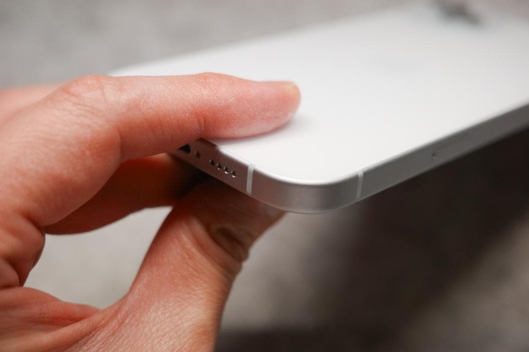 iPhone 15 Plus 128GB ブルー SIMフリー 中古