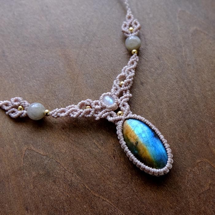 ラブラドライト・ムーンストーン マクラメ編みチョーカーネックレス 3440