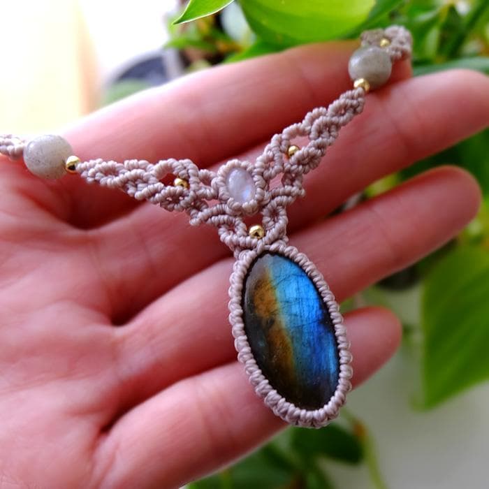 ラブラドライト・ムーンストーン マクラメ編みチョーカーネックレス 3440