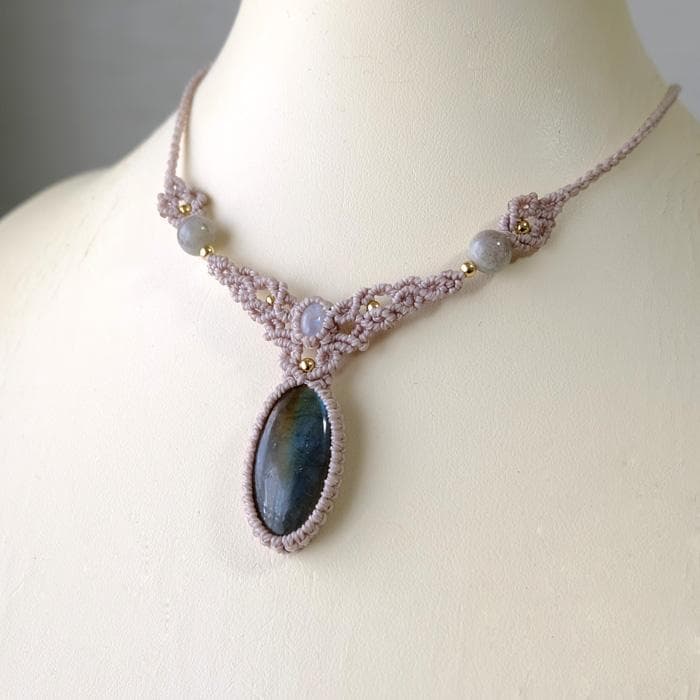 ラブラドライト・ムーンストーン マクラメ編みチョーカーネックレス 3440