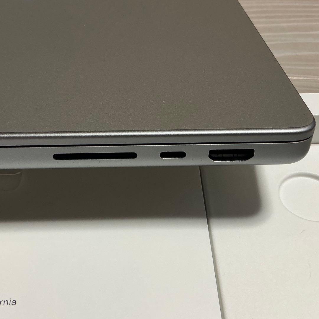 MacBook Pro M1 512GB 16GB 14インチ　シルバー