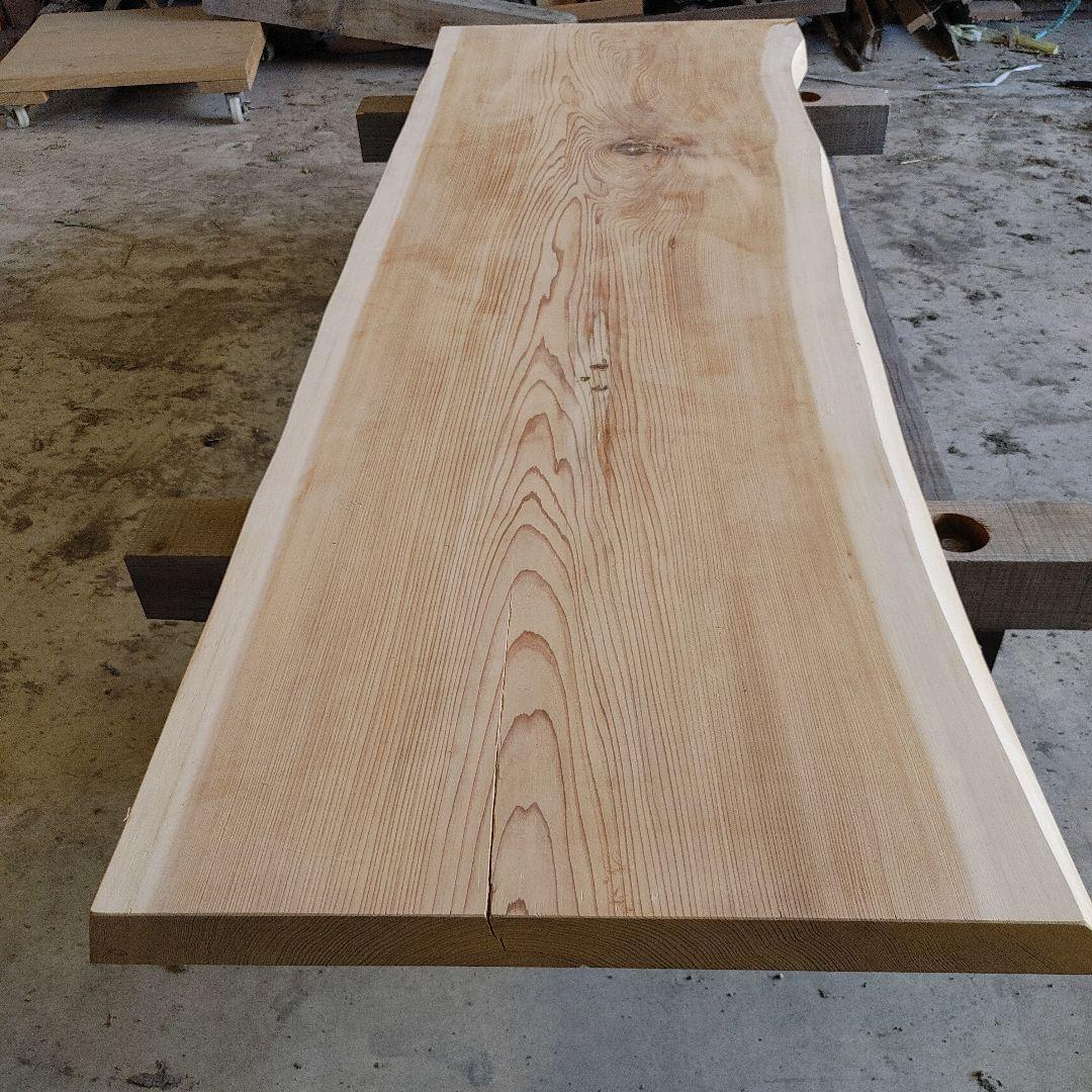 送料込み　一枚板　杉　スギ　無垢材　天板　テーブル　カウンター DIY　番号56