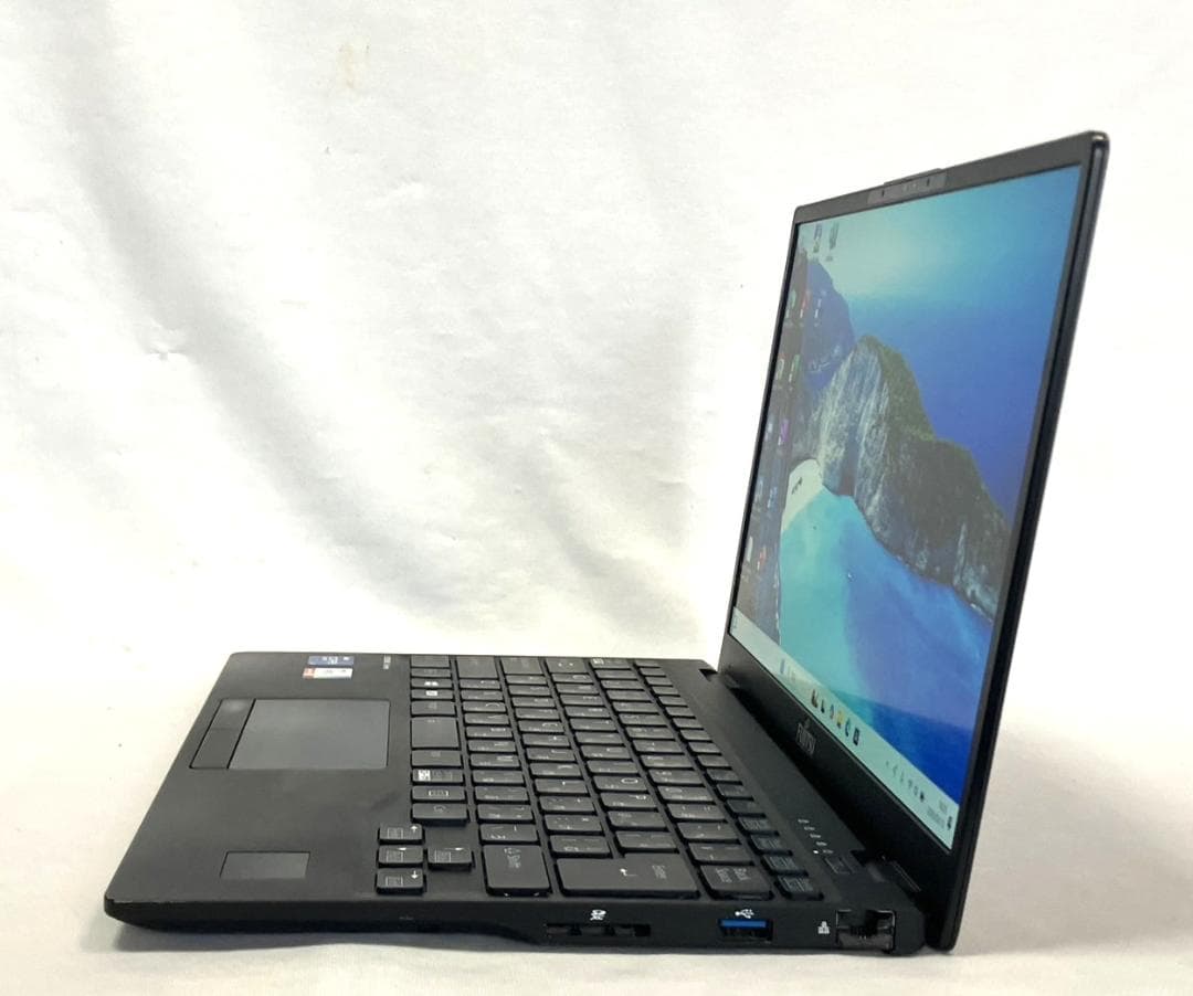 美品 2021年 軽量 富士通 U9311F i7 11世代 SSD512GB