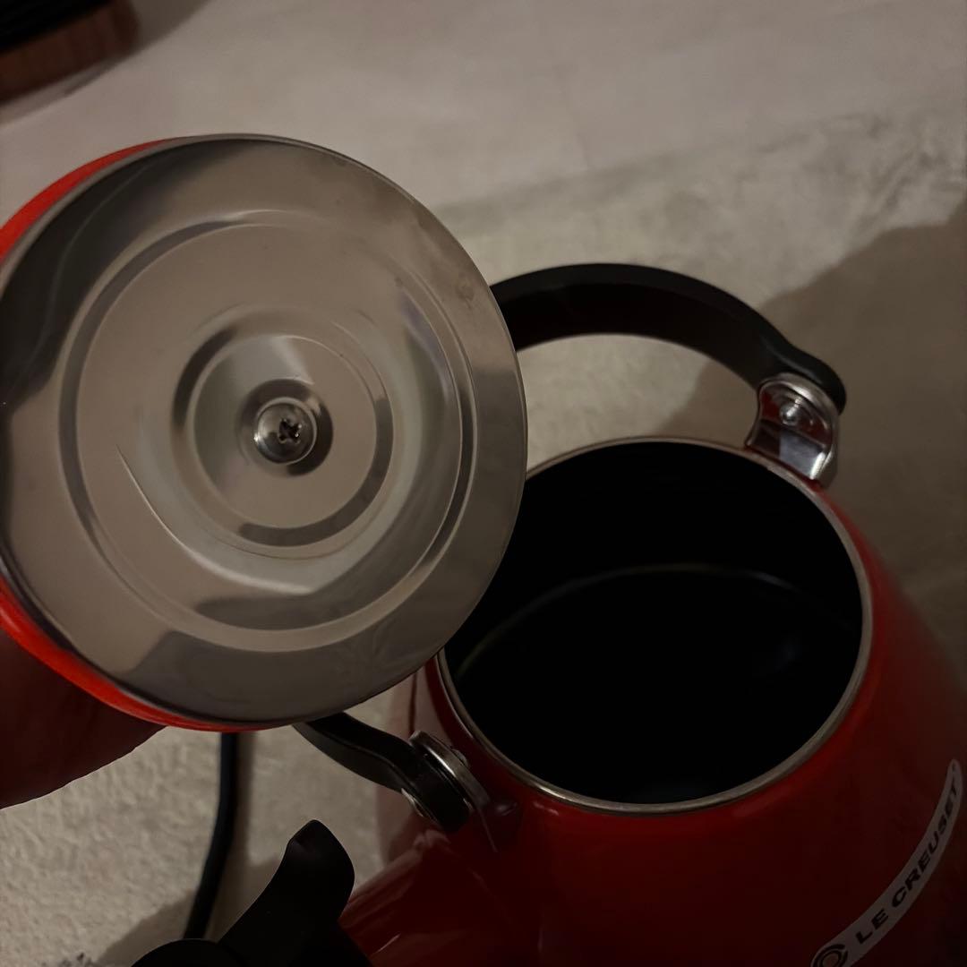 ルクルーゼ　ケトル　レッド　数回使用☆1.6Lサイズ