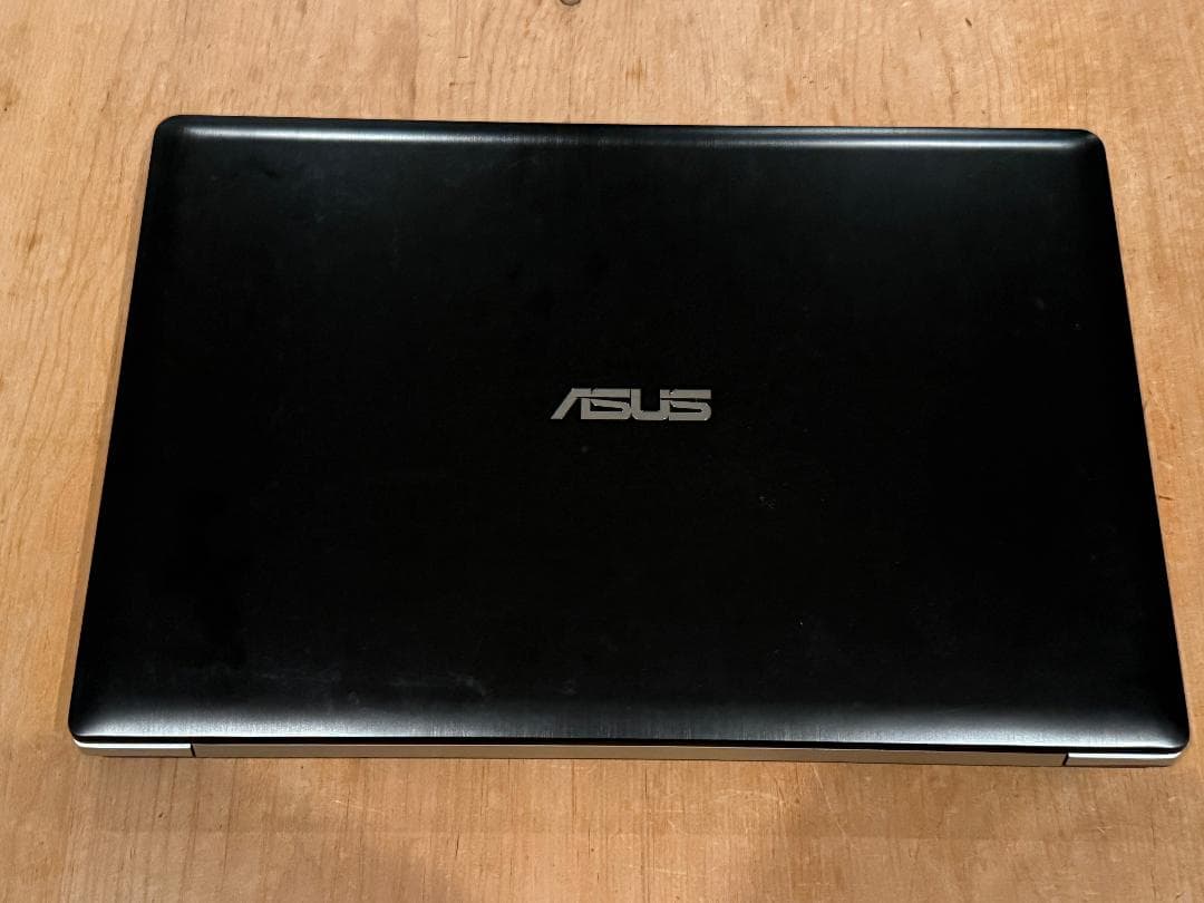 ASUSノートパソコンR508C RAM8GB/SSD1TB