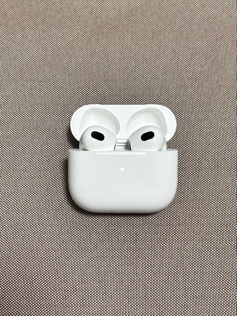 AirPods 第3世代 ホワイト