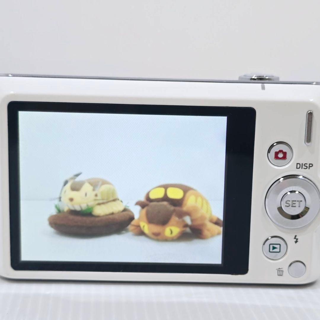 CASIO EXILIM EX-ZS240 ホワイト