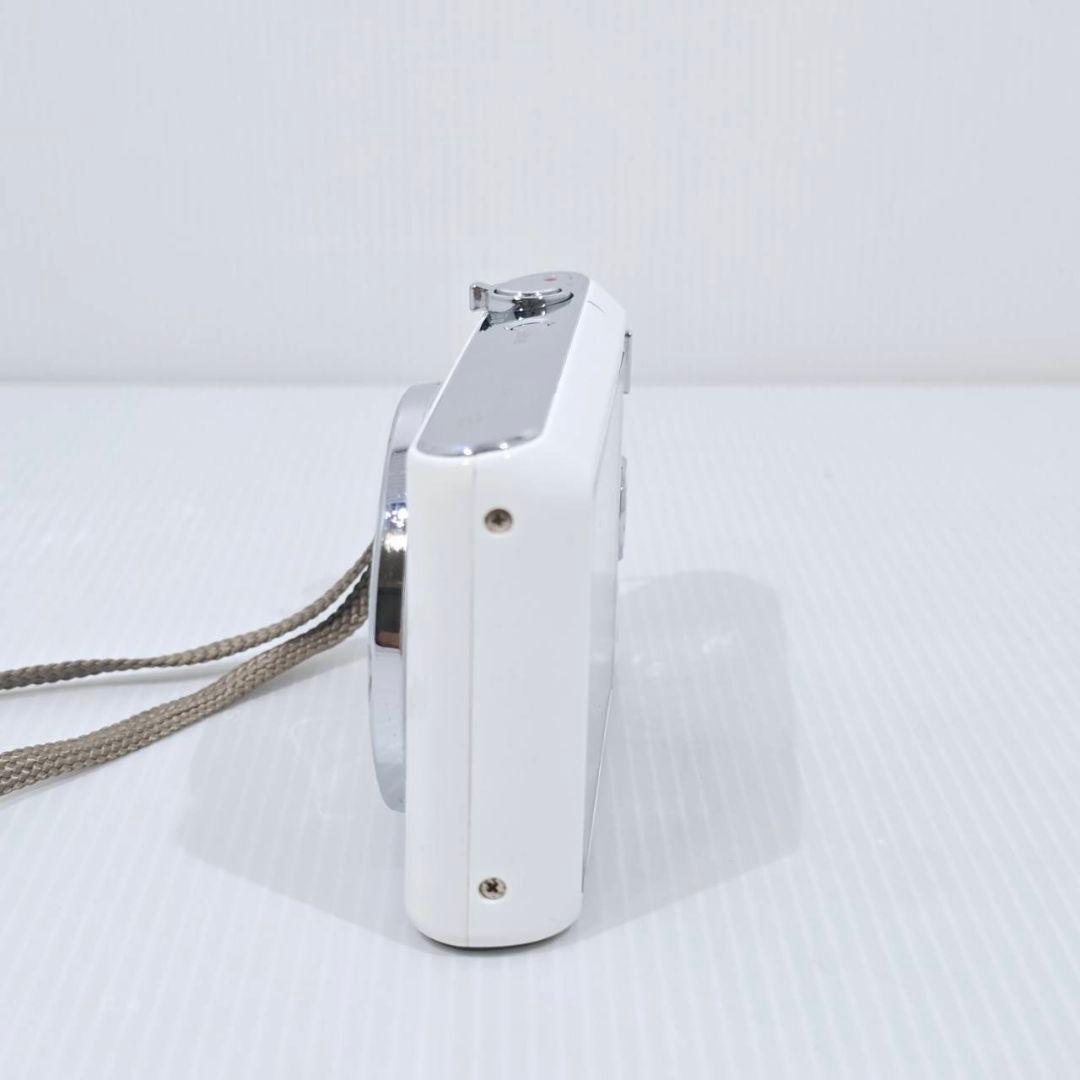 CASIO EXILIM EX-ZS240 ホワイト