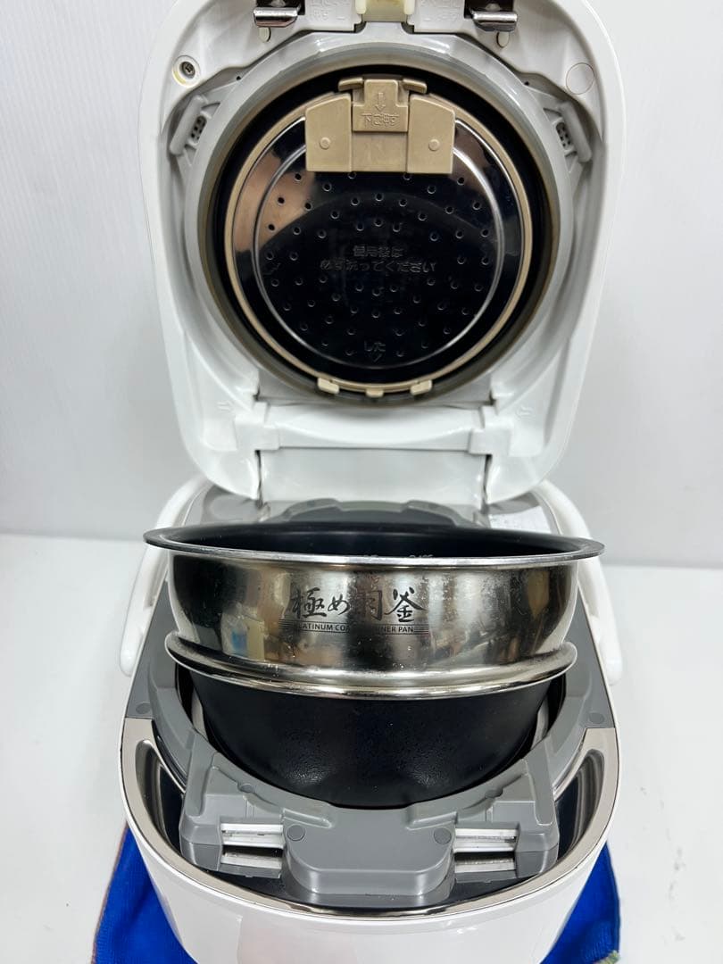 象印 圧力IH炊飯ジャー NP-QA06（0.63L／3.5合炊き）