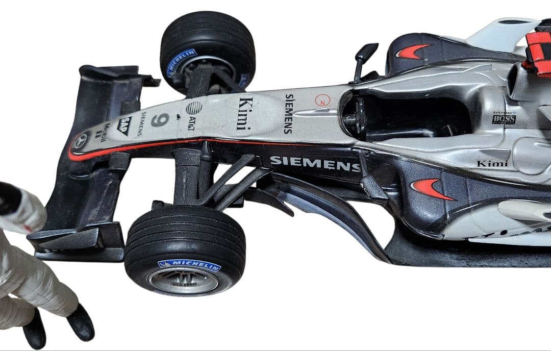 1/18 McLaren MP4-20 Kimi Räikkönen