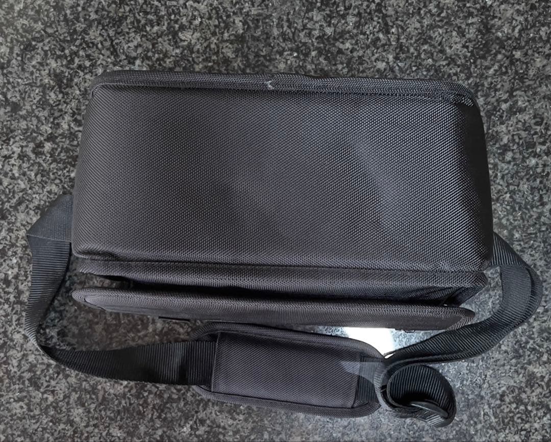 【美動品】Canon EOS M デジタル一眼ノンレフレックスAF・AEカメラ