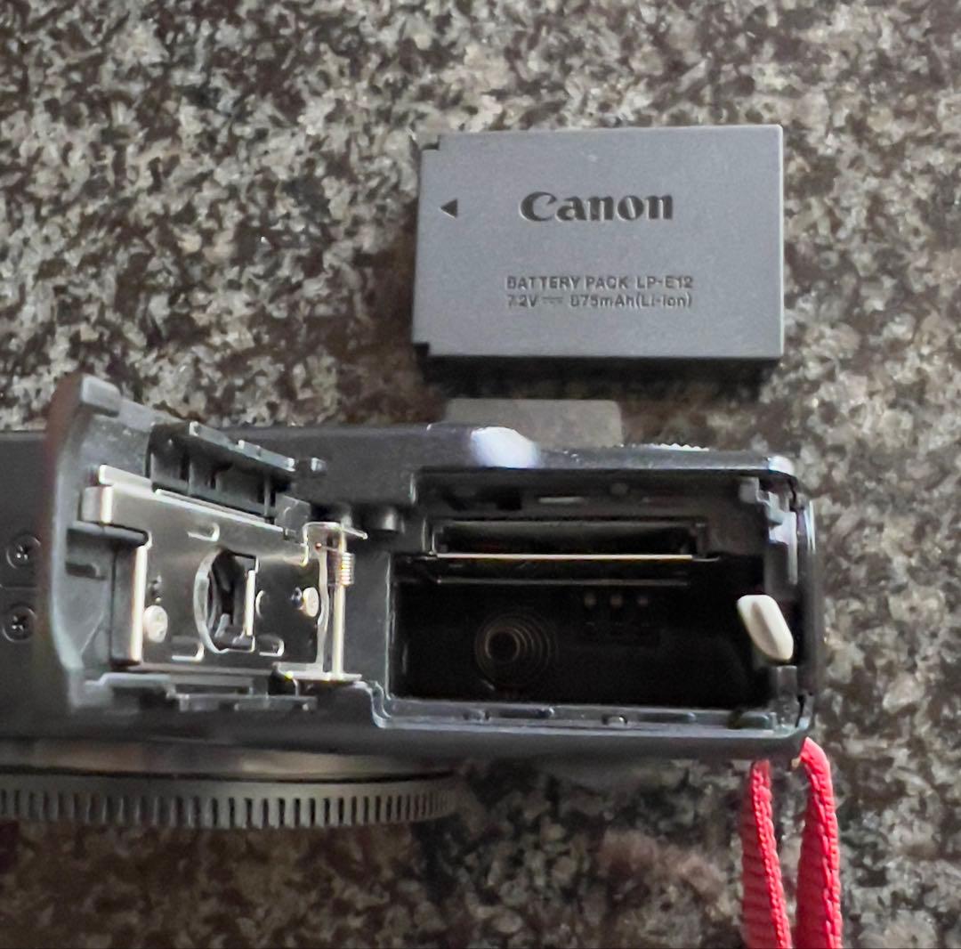 【美動品】Canon EOS M デジタル一眼ノンレフレックスAF・AEカメラ
