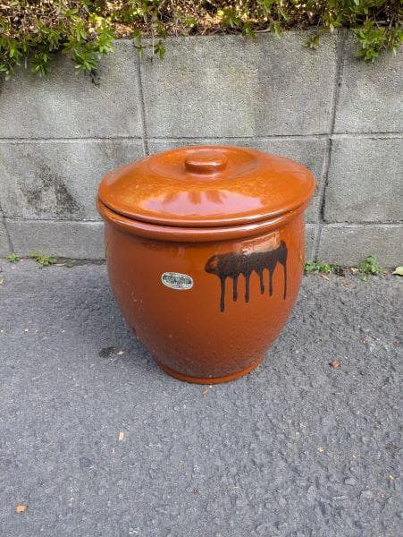 Ｙ【中古品】久松窯 10号 蓋付き 約18L 丸甕 壺 陶器製 保存容器