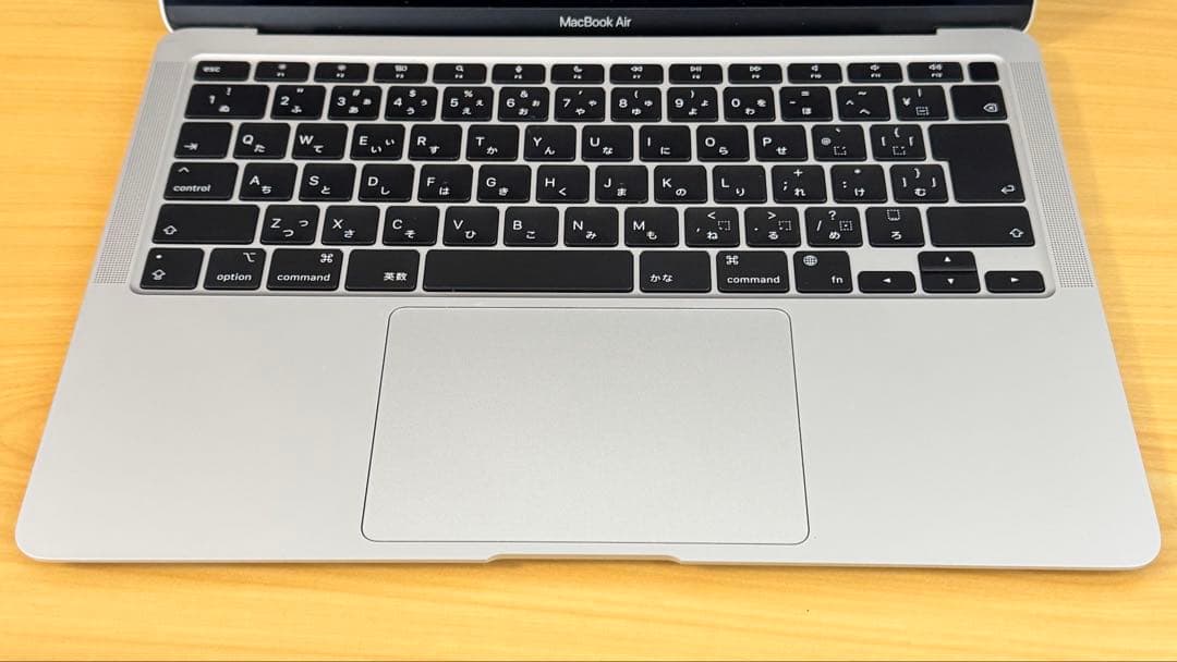 【美品】M1 MacBookAir 13.3インチ 8GB 256GB、充電器有