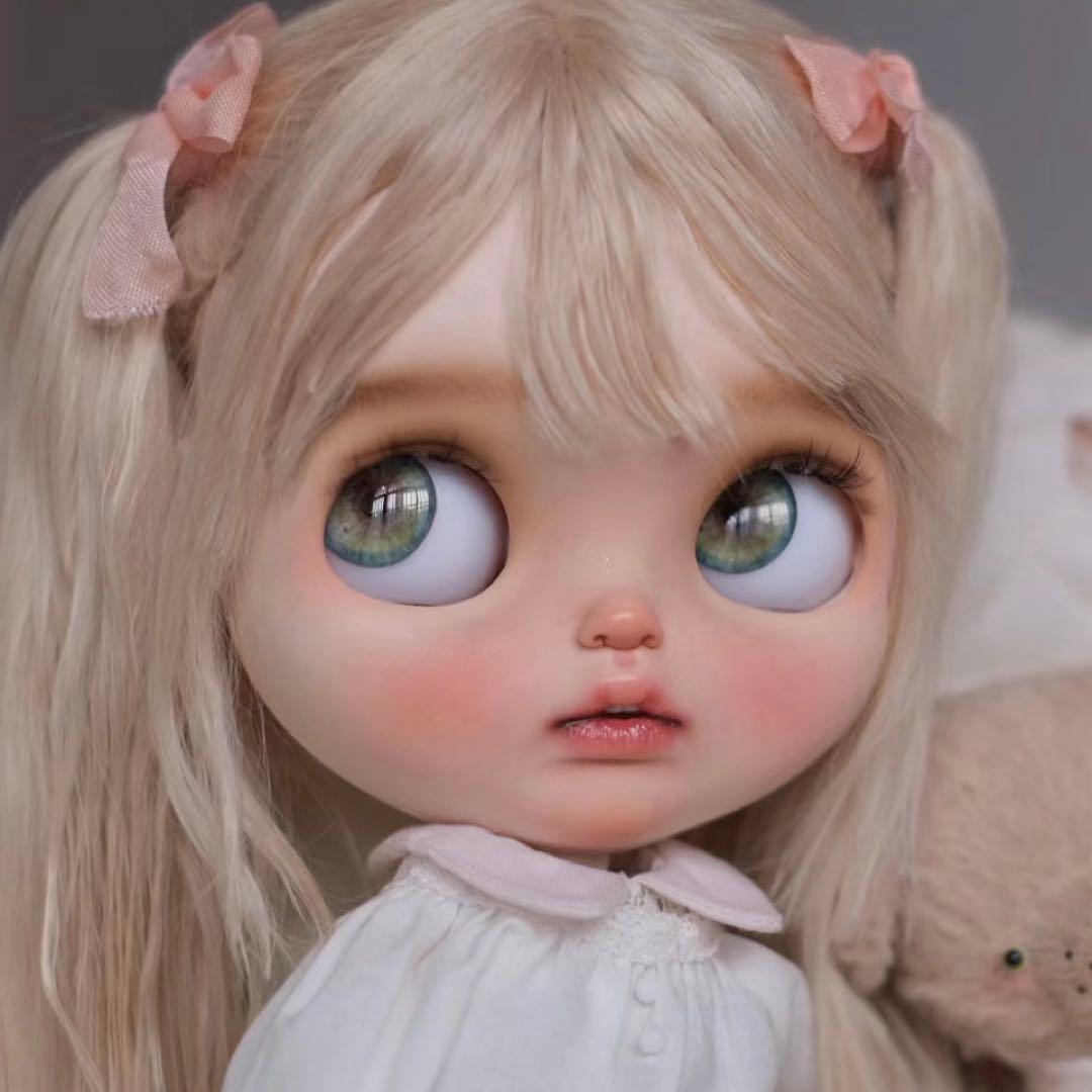 カスタムブライス 海外作家様 人形 かわいい 透明感 幼い ツインテールちゃん