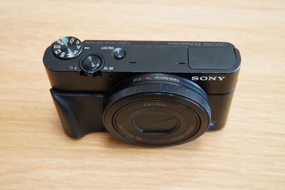デジタルカメラ Sony Cyber-shot DSC-RX100