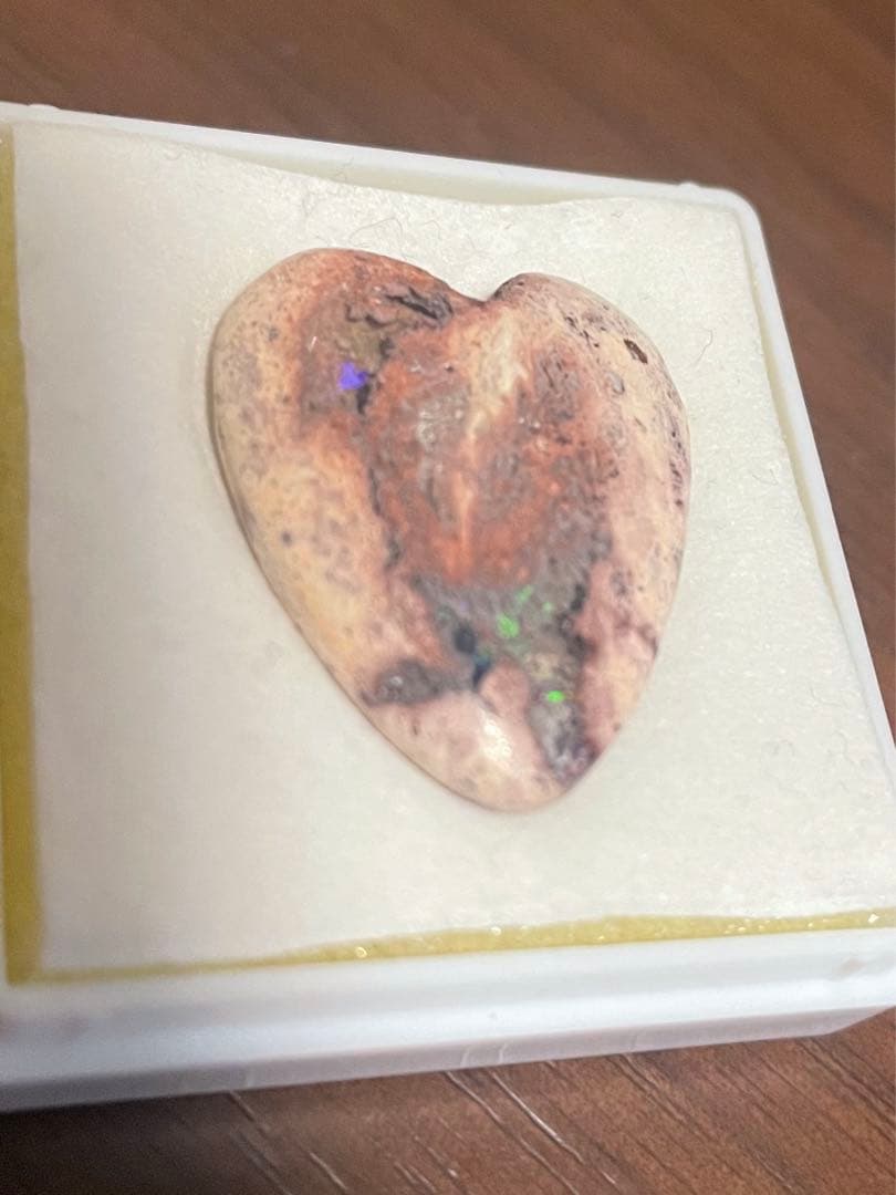 カンテラオパール