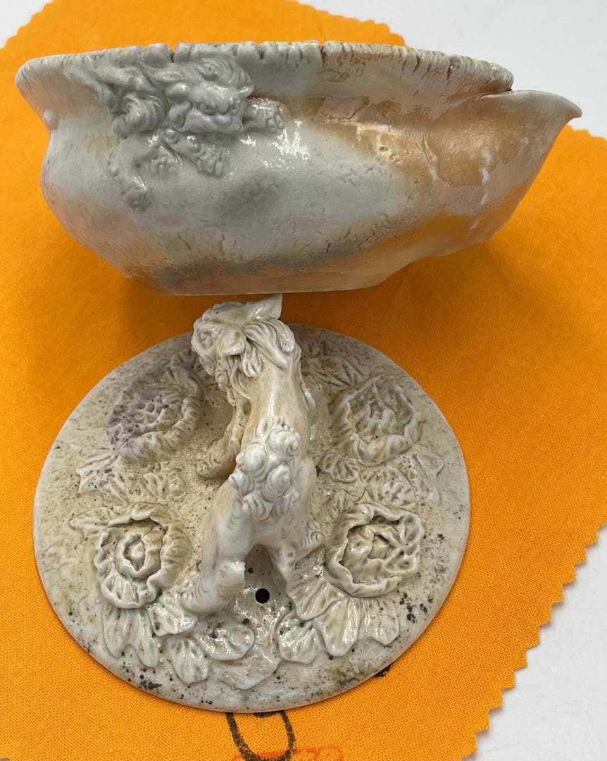 備前焼　白備前　難波誠治作　獅子　宝瓶　NS10