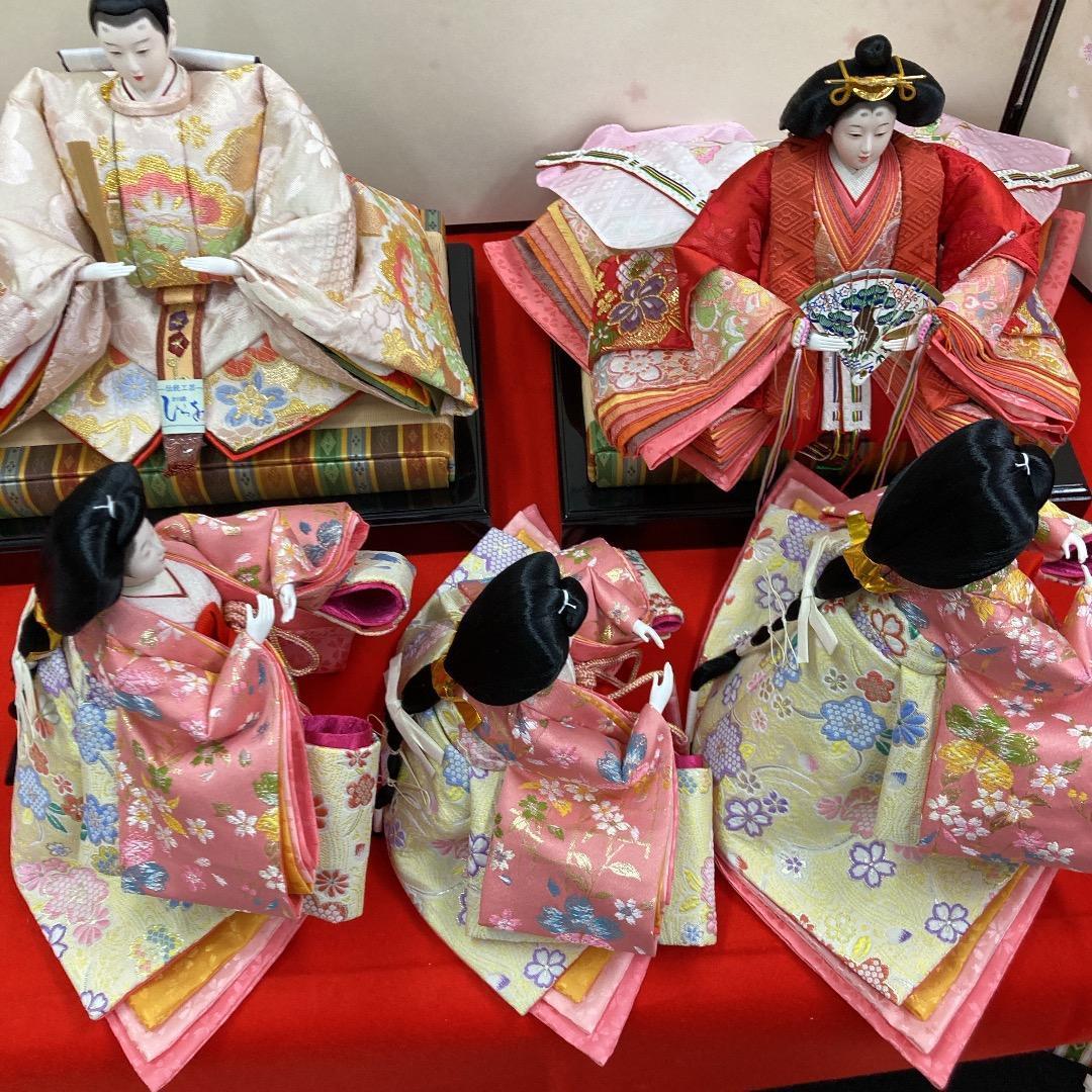 B5-2 三五サイズの官女　きれいで豪華な衣装　三段飾り人形　三人官女