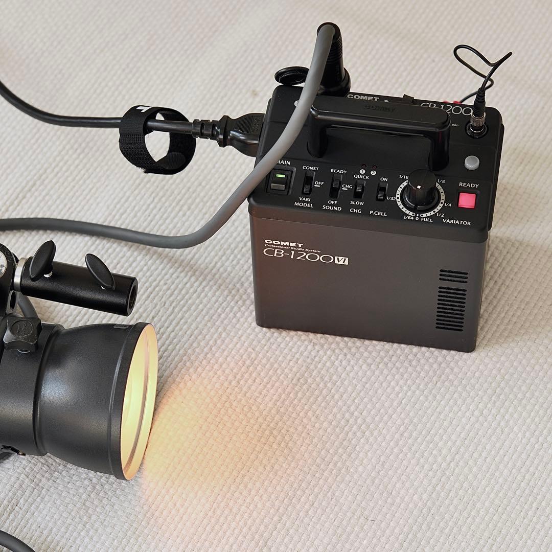 Comet CB-1200 VI ストロボ