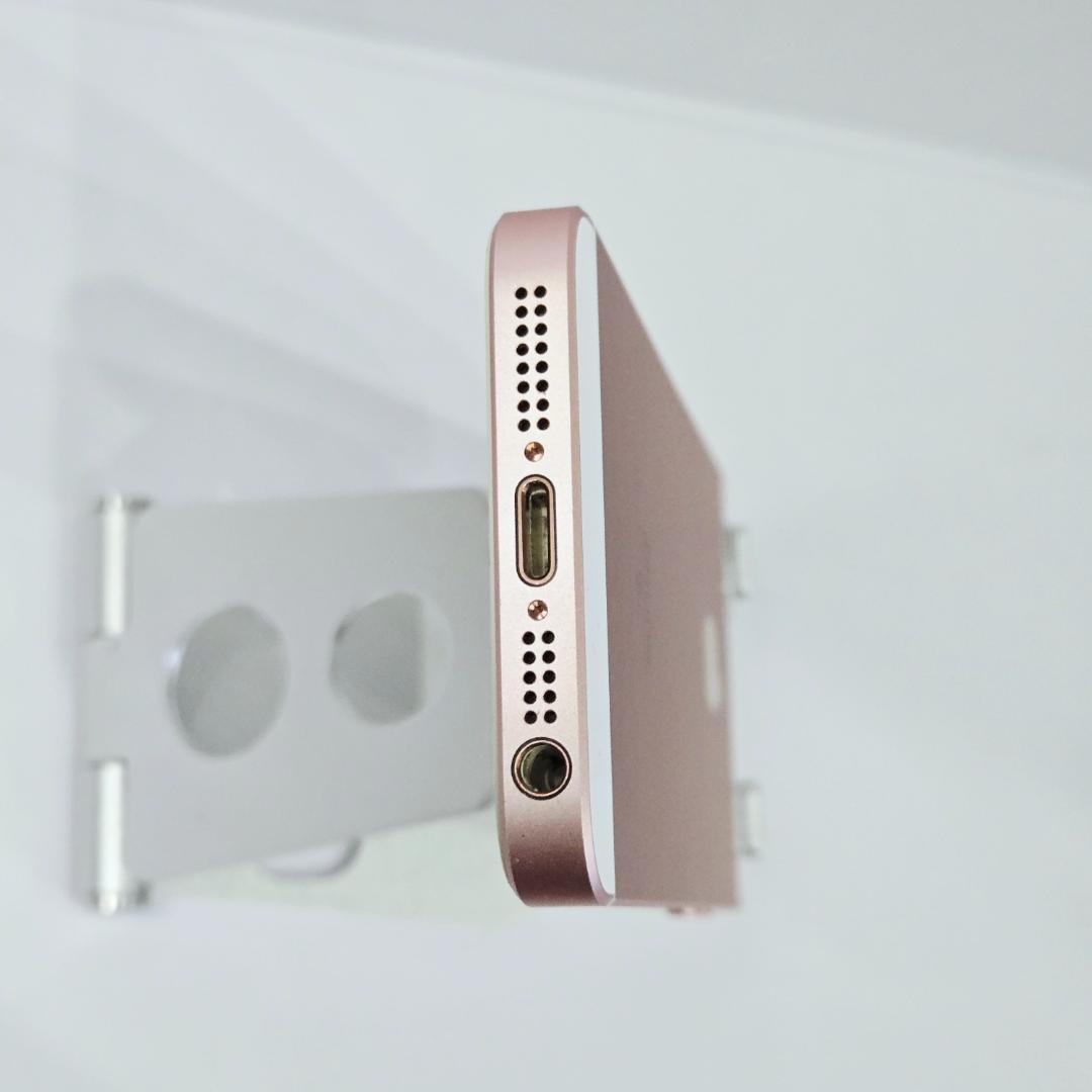 65 iPhone SE ローズゴールド SIMフリー 美品